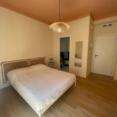 Via Piave Quarto em Acomodações Particulares *